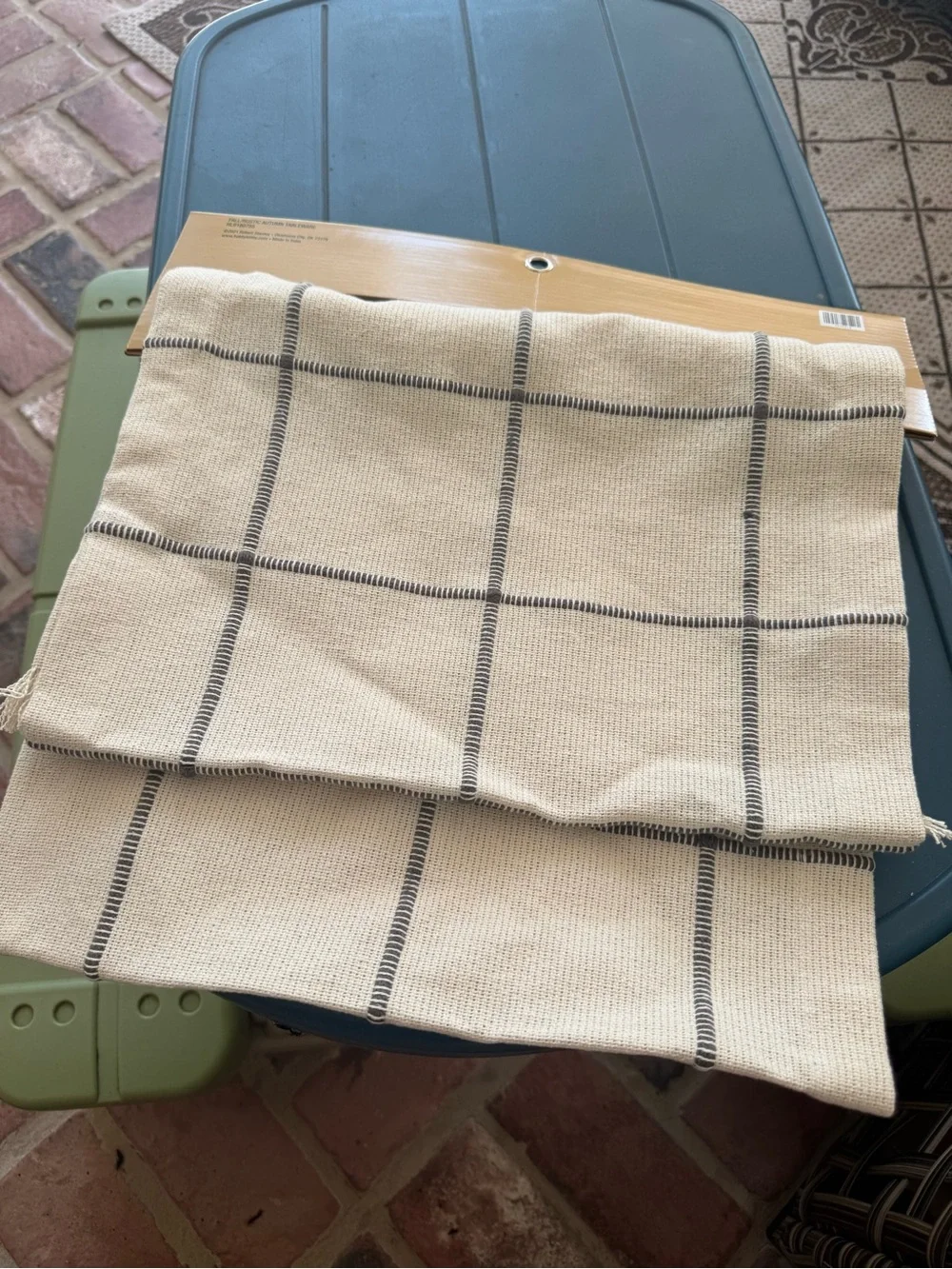 Robert Stanley Cream & Gray Plaid Table Runner 14x72